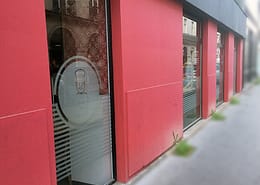 Adhésifs opaques sur vitrine du restaurant Le Croque Bedaine à Nantes (44)