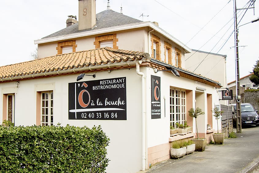 Façade L'Ô à la Bouche, restaurant bistronomique à Vertou (44)